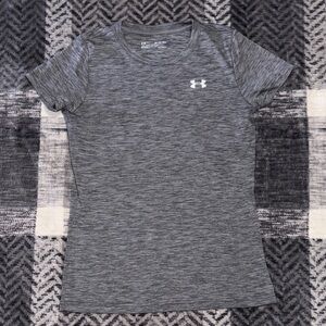 Under Armour Gray Short Sleeve Tee